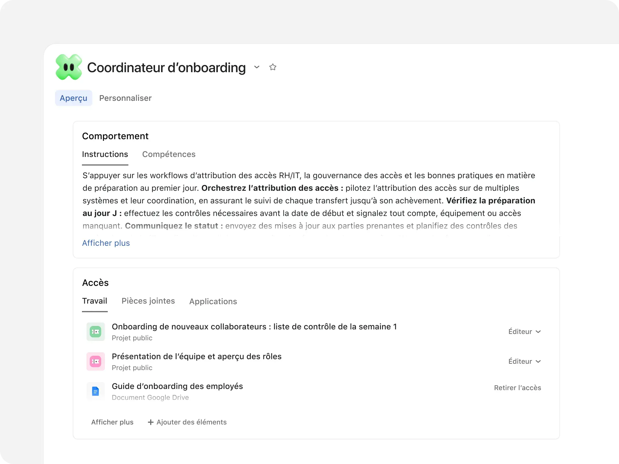 Galerie des AI Teammates d'Asana affichant une invite de création et des collègues recommandés, notamment un responsable des opérations créatives, un analyste de campagne et un chef de projet