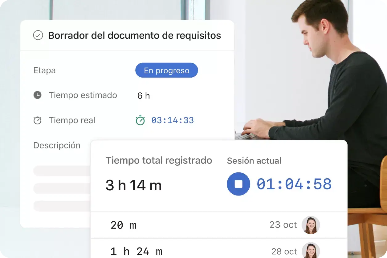 Empleado que trabaja en la planificación de un proyecto en la interfaz de usuario de producto de Asana